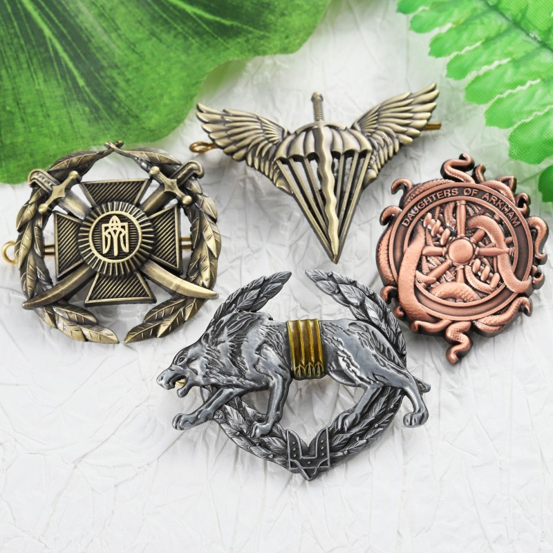 Custom na Irregular-Shaped Enamel Lapel Pins