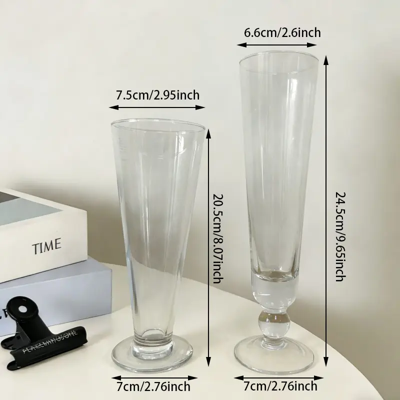Dalawang-Profile na Conical Flute Glass